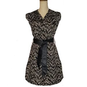 5/15 H&M career black tan dress with leather tie belt size 6